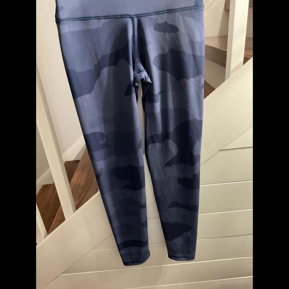 COPY - Aerie Blue Camo Chill, Play, Move Leggings - Picture 3 of 8